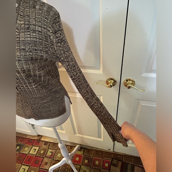 House of Harlow 1960 sweater, Medium - Picture 2 of 6